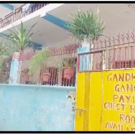 Gandhi Ganaga Guest House Варанаси Экстерьер фото